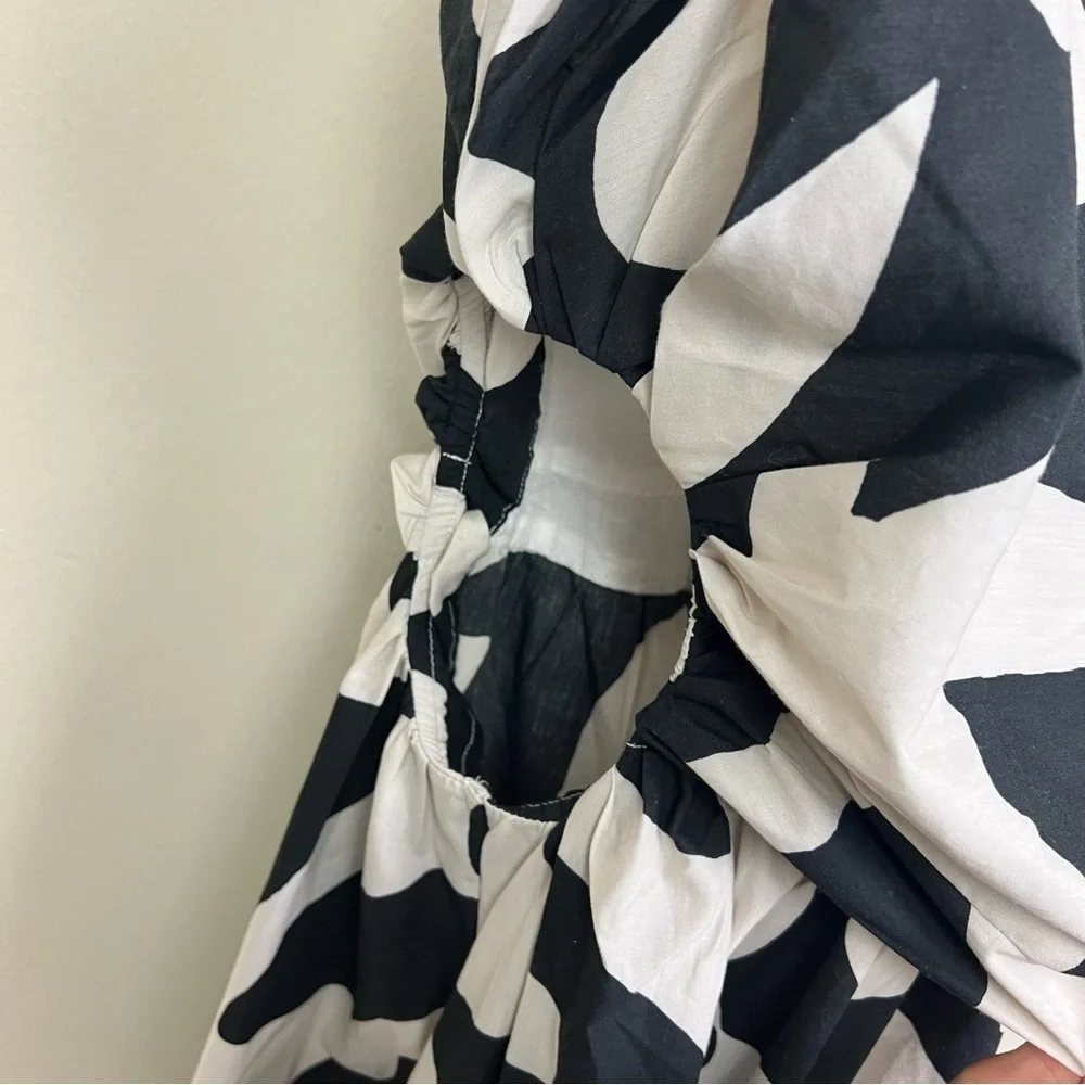 NEW Abercrombie & Fitch Black + White Abstract One Shoulder Cut Out Maxi Dress